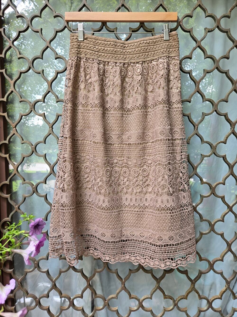 Keren Hart Boho Cottage Coastal Whimsy Knitted Crochet Lace Lined Midi Skirt L